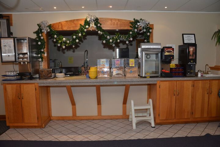Breakfast/Coffee Service 94 of 116