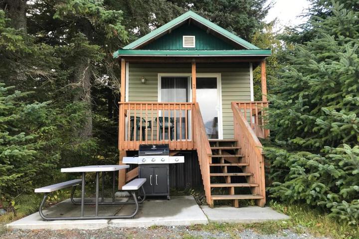 Cabin 3 Lynn View Lodge