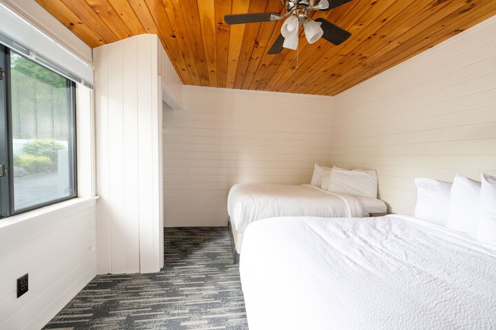 Room 276 of 312