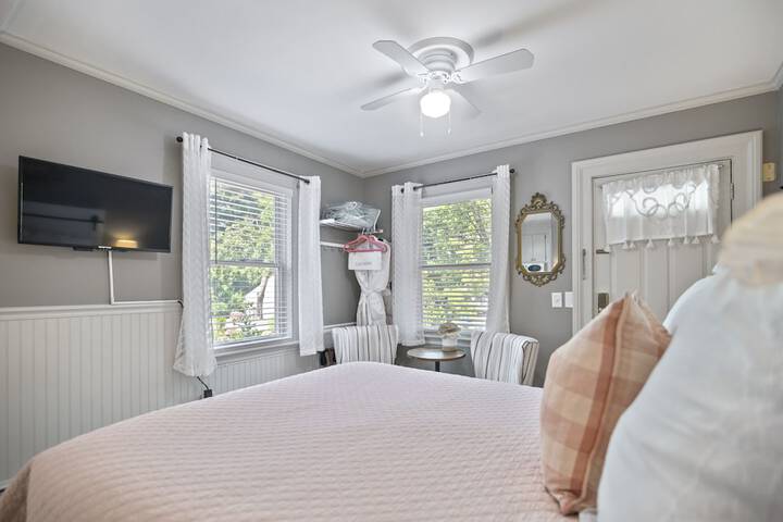 Westbrook Inn B & B