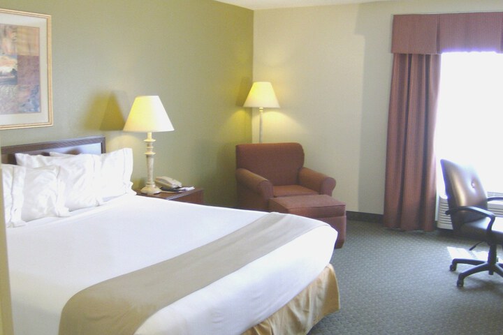 Holiday Inn Express Evansville West by IHG
