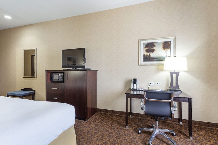 Room 16 of 42