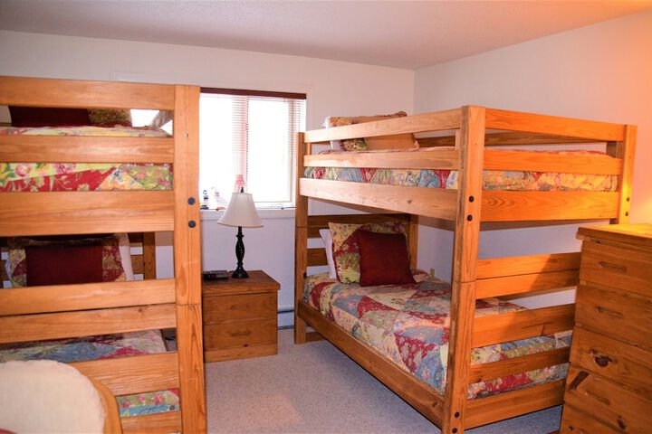Room 51 of 147