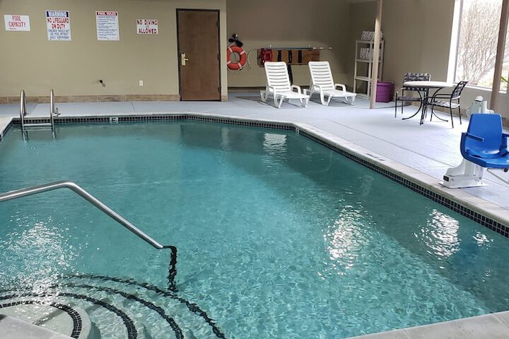 Baymont by Wyndham Belleville Airport Area