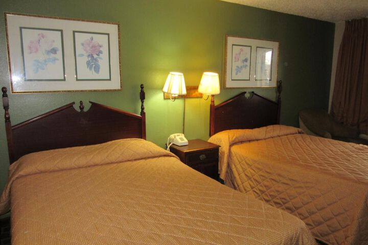 Room 19 of 37