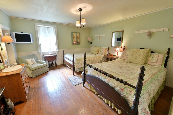 Room 21 of 56
