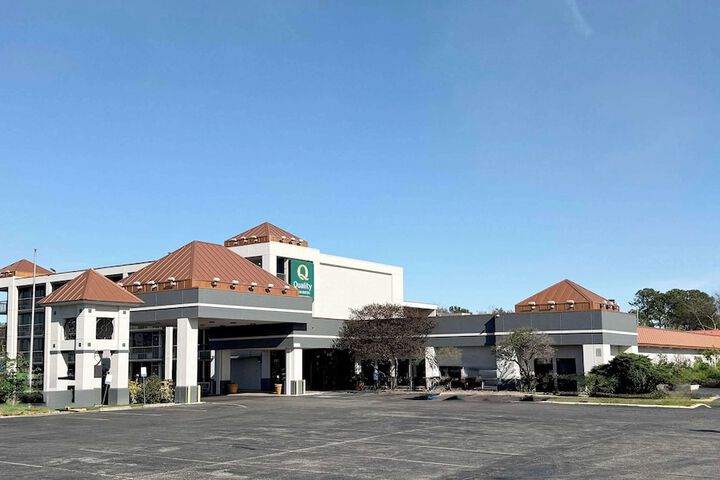 Quality Inn & Suites Baton Rouge West – Port Allen