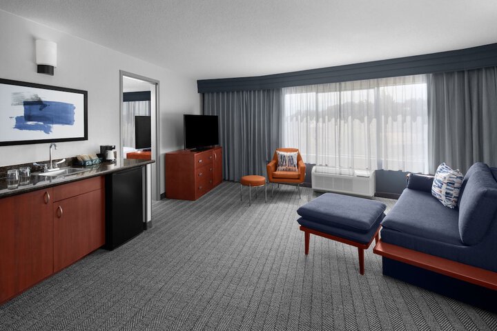 Room 34 of 51