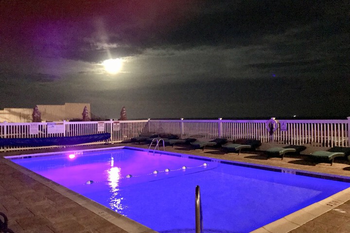 Pool 22 of 122