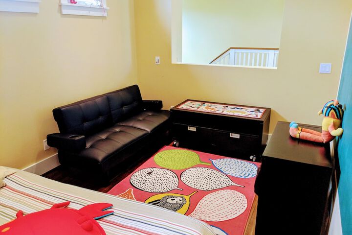 Room 30 of 51