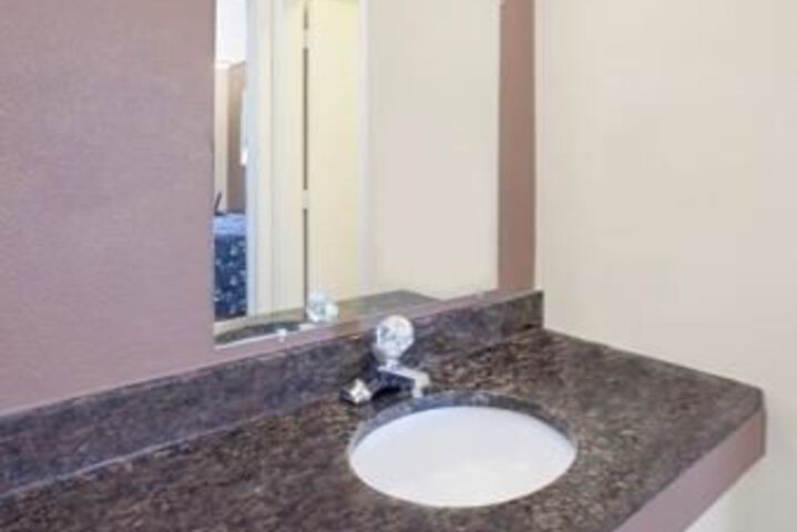 Knights Inn Grand Blanc