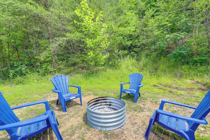 Huntsville Vacation Rental w / Fire Pit