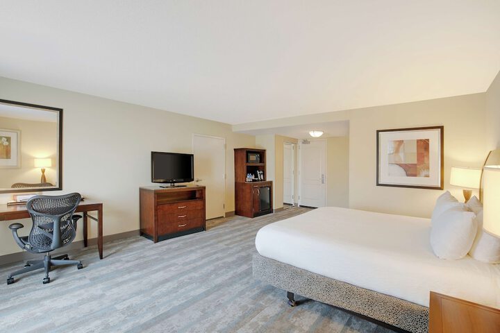 Room 15 of 34