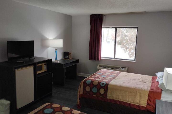 Super 8 by Wyndham Morris