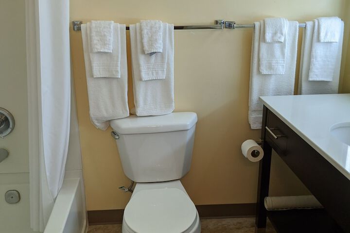 Room 12 of 30