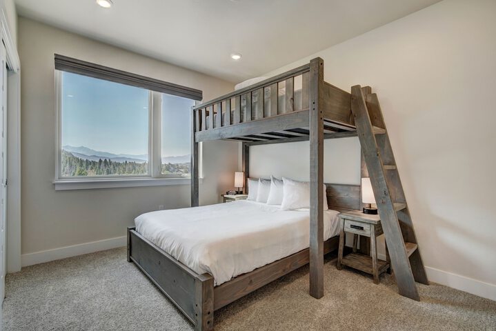 Room 16 of 29