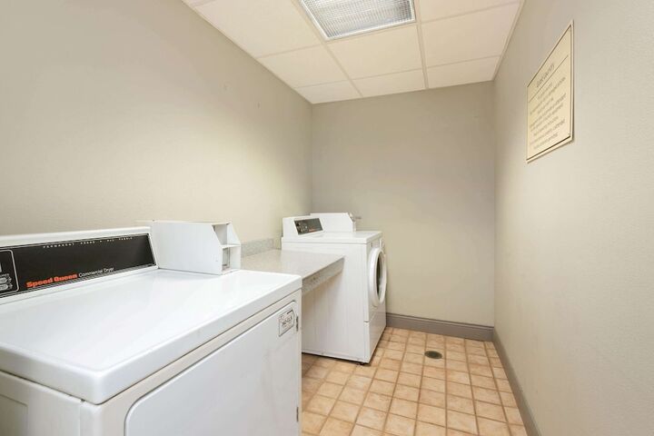 Room 11 of 42