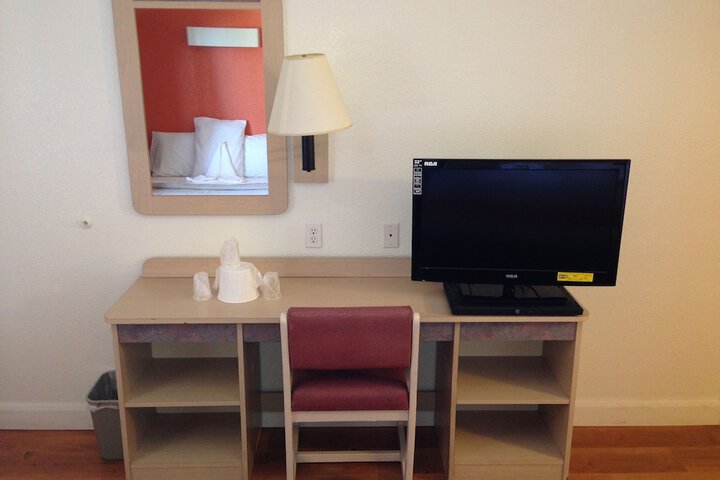 Room 34 of 49