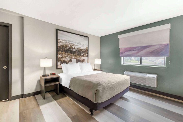 Room 18 of 36