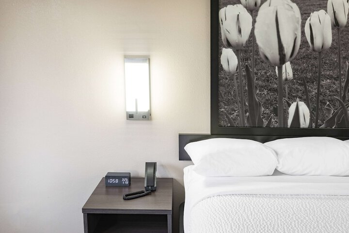 Room 20 of 28