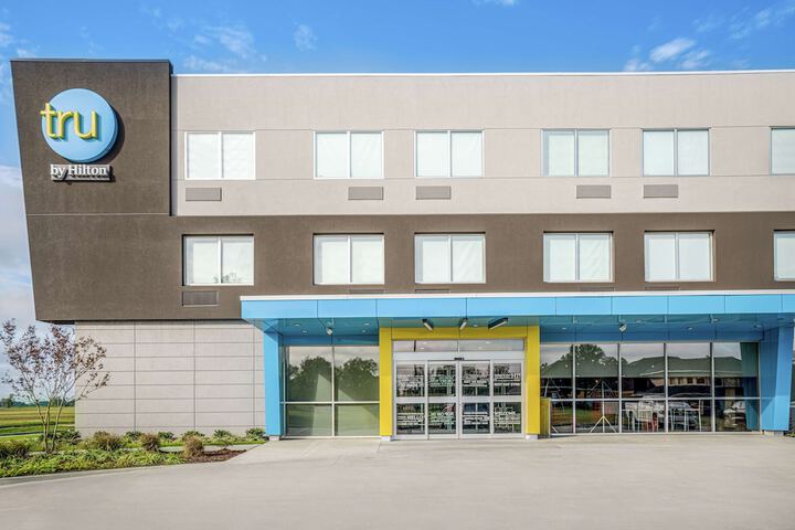 Tru by Hilton Greenville