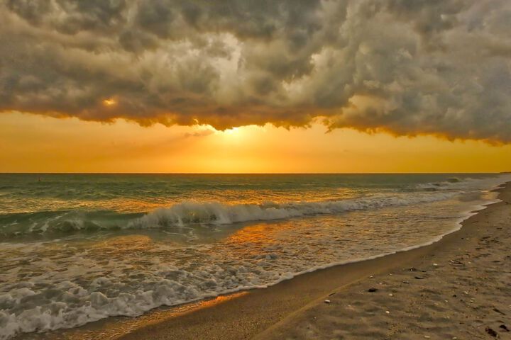 Casey Key Resorts - Beachfront