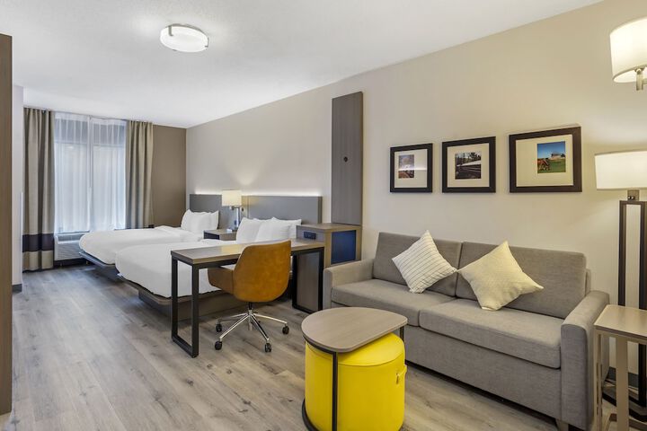 Room 10 of 39