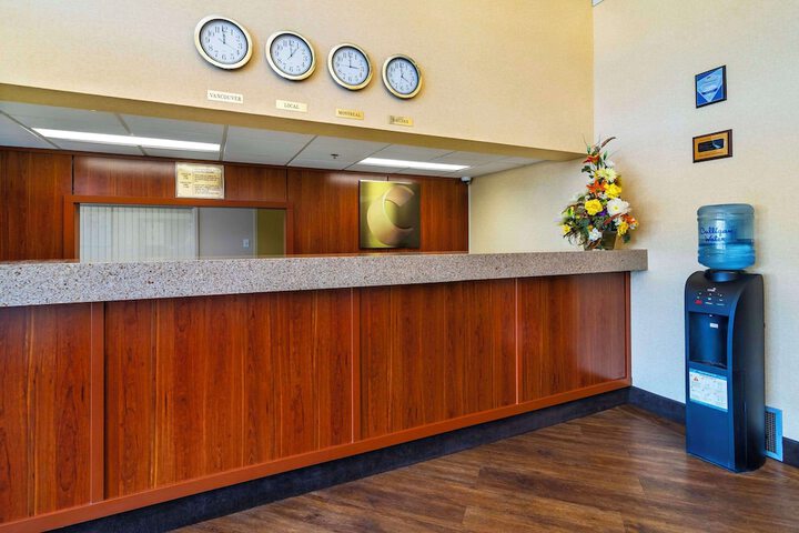 Comfort Inn & Suites