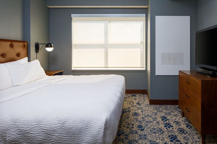 Room 9 of 39