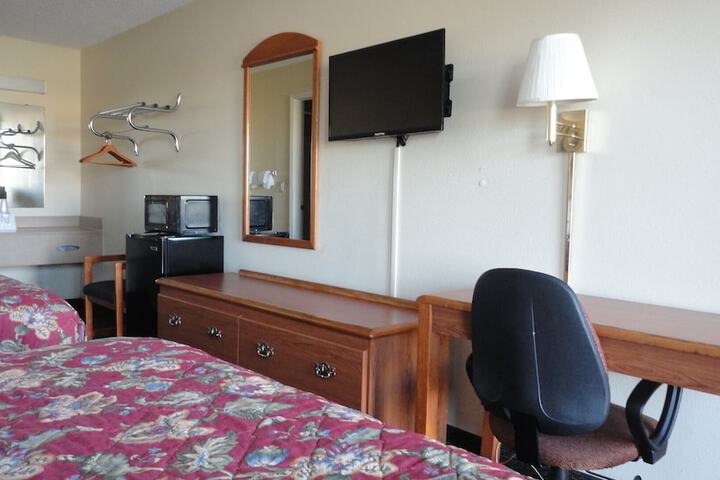 Room 21 of 21