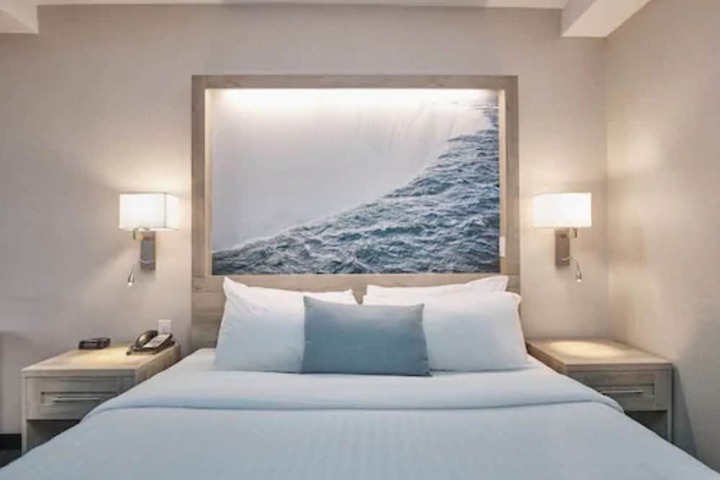 Room 20 of 49