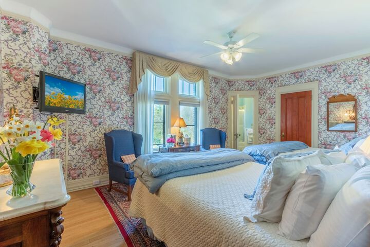 Room 157 of 275