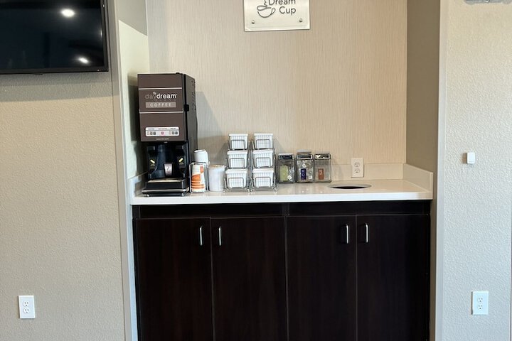 Breakfast/Coffee Service 47 of 49