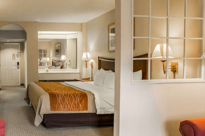 Room 15 of 35