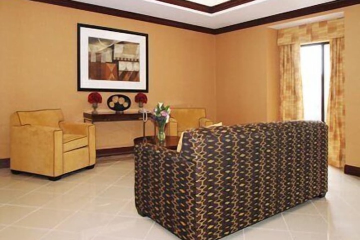 Room 12 of 40