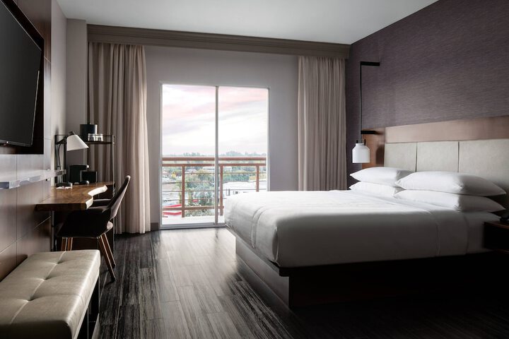Room 20 of 53