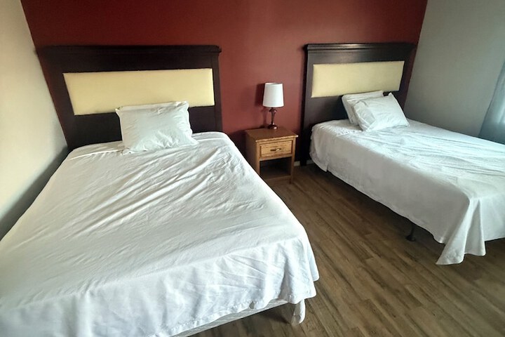 RIDGEWAY INN