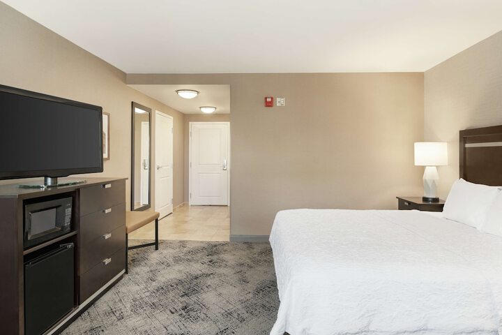 Room 9 of 47