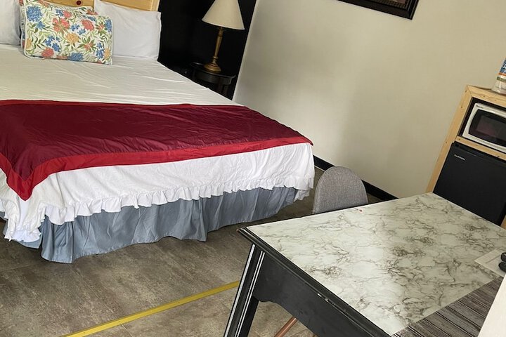 Room 15 of 73