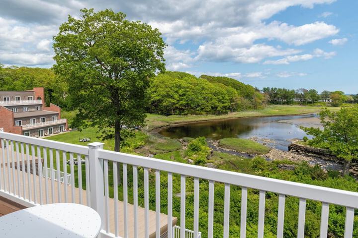 Ogunquit River Inn & Suites