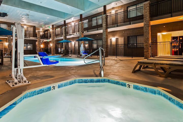 Pool 4 of 33