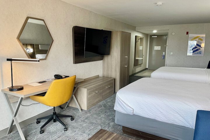 Holiday Inn Express Hotel & Suites FRESNO NORTHWEST-HERNDON by IHG