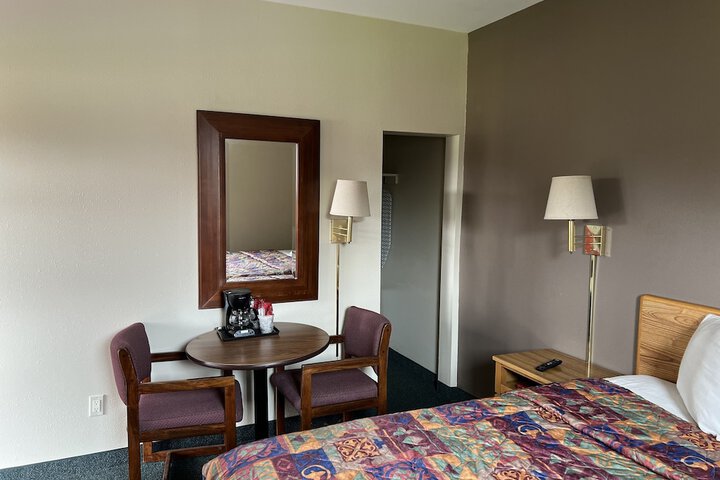Room 45 of 443