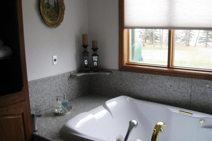Rolling Hills Country Resort Bed and Breakfast