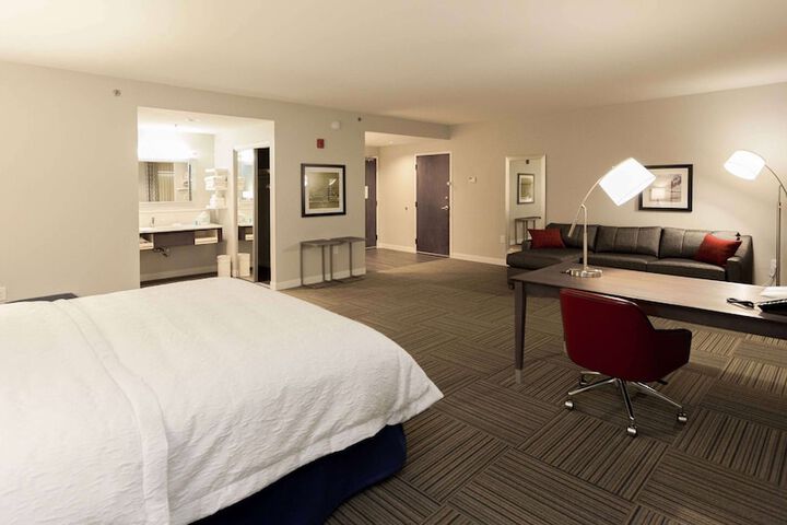 Room 19 of 34