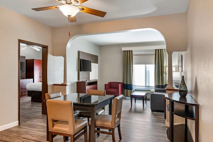 Comfort Suites St. Charles - St Louis