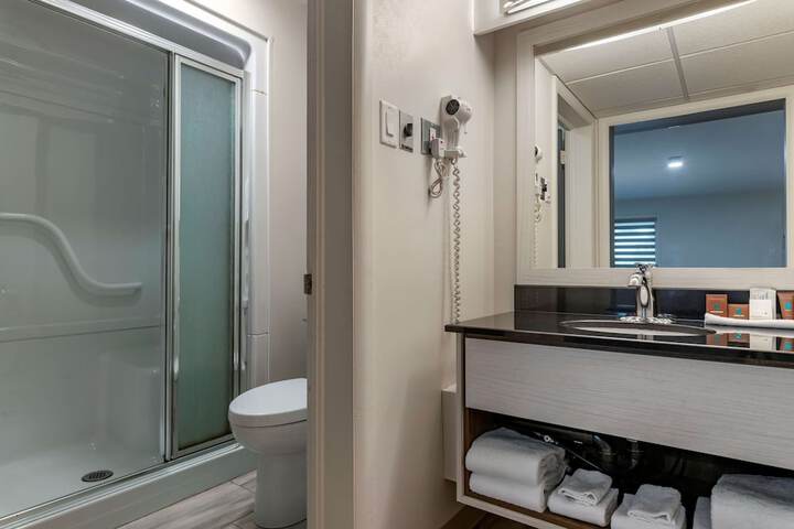 Room 29 of 59