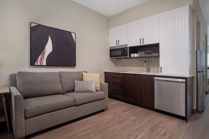 Staybridge Suites St. Catharines Conf Center by IHG