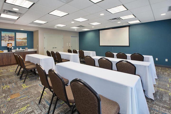 Hampton Inn & Suites St. Cloud MN