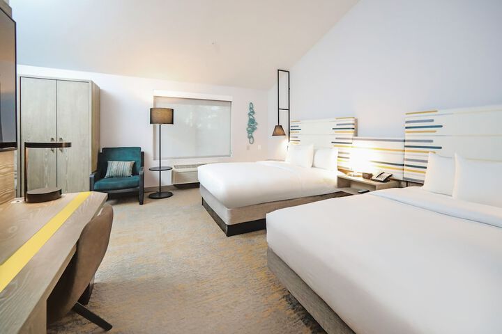 Room 9 of 62